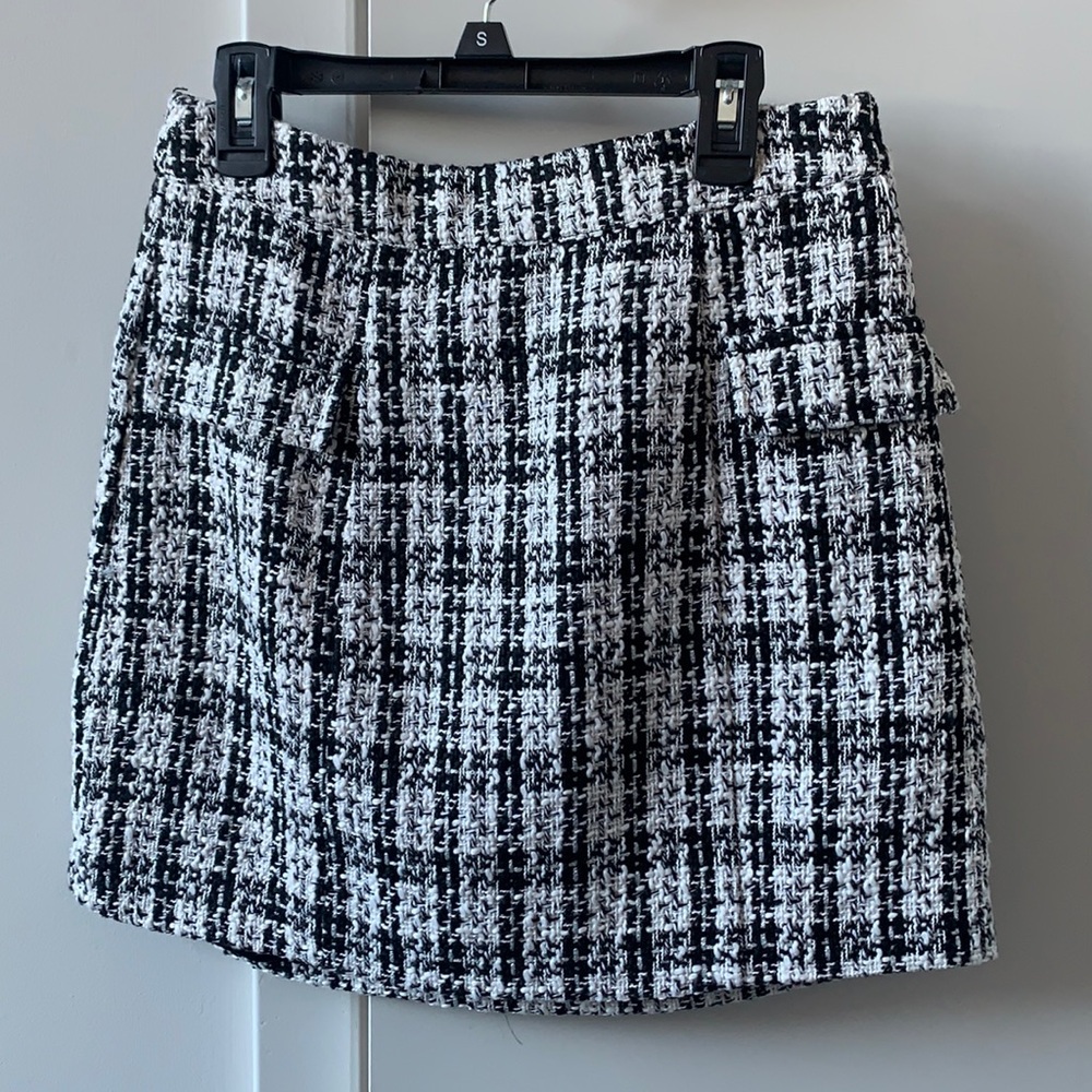 Woven skirt